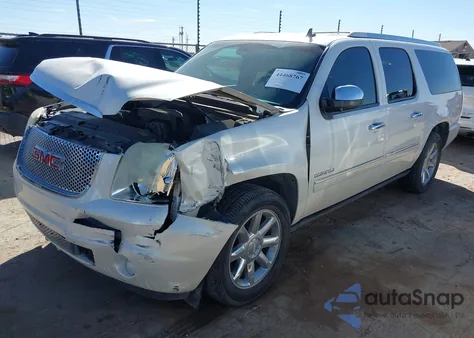 2010 GMC Yukon Xl 1500 Denali z USA, uszkodzony, nr VIN 1GKUKMEF2AR218510